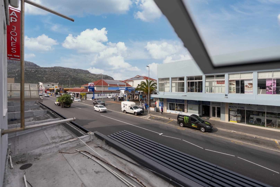 1 Bedroom Property for Sale in Fish Hoek Western Cape